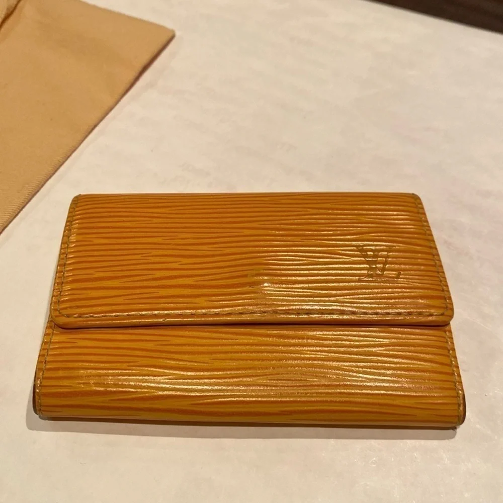 Louis Vuitton Yellow Epi 6 Key Holder #CA0979